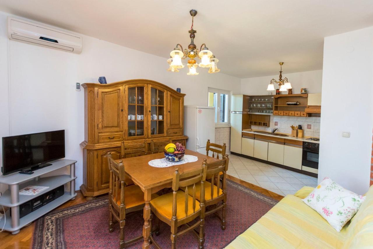 Apartment Moric Trogir Buitenkant foto